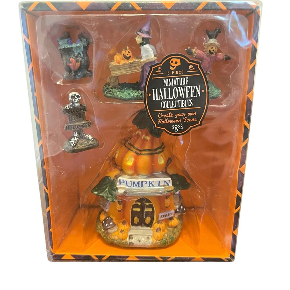 NIB Discontinued Miniature Halloween Set 5 Pieces Pumpkin House